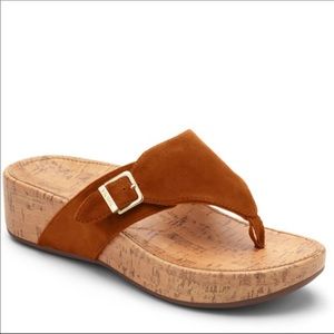 Vionic Thong sandal